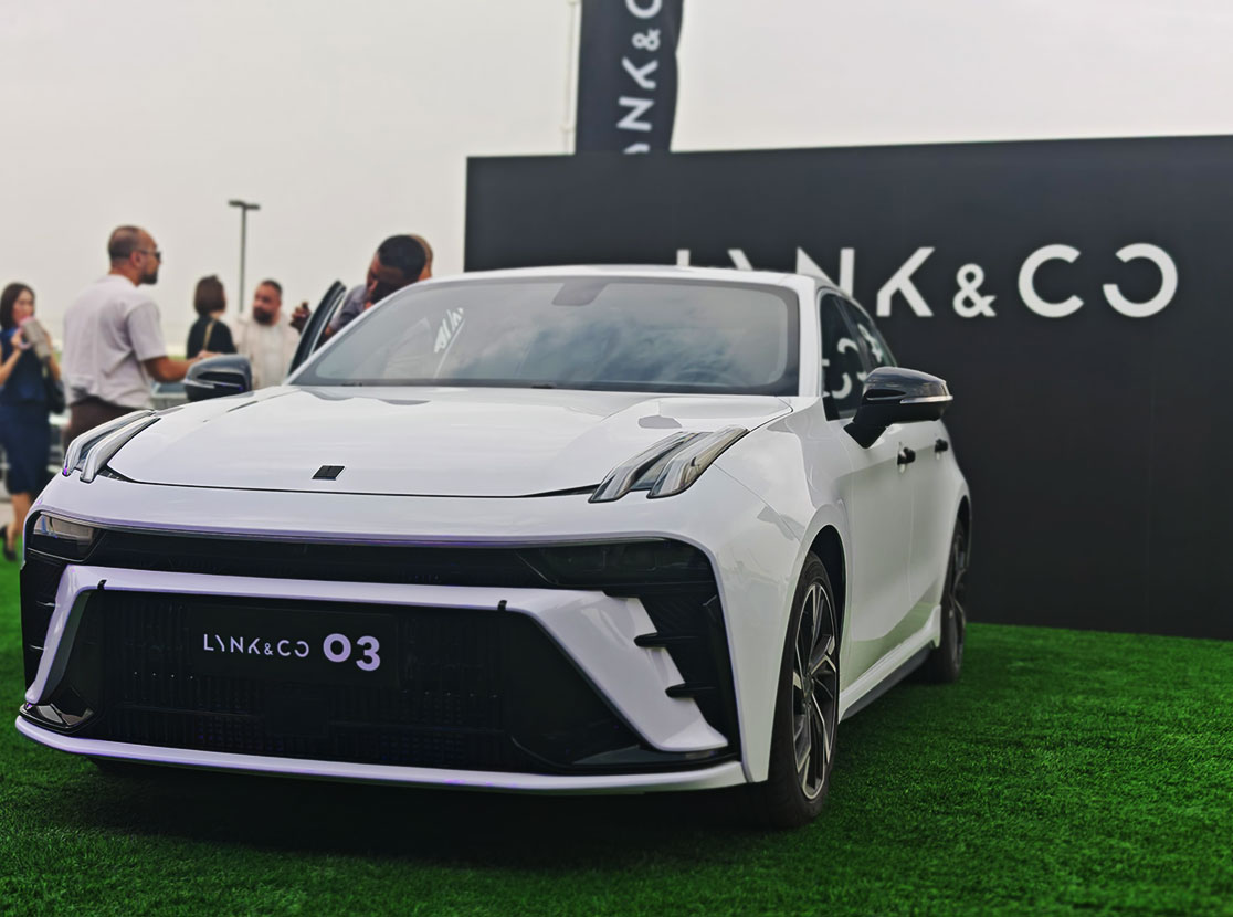 LYNK_&_Co_03