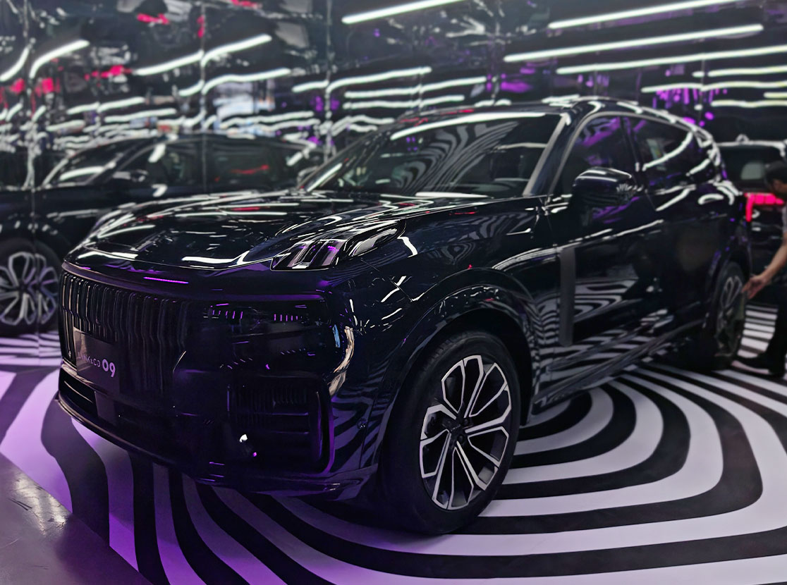 LYNK_&_Co_09